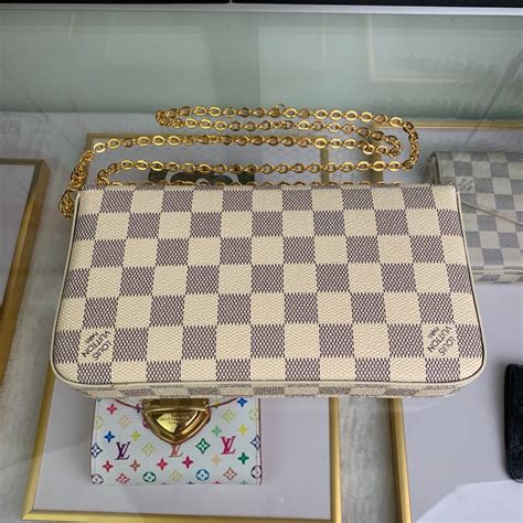 louis vuitton pochette marchio originale su cuoio|louis vuitton félicie pochette.